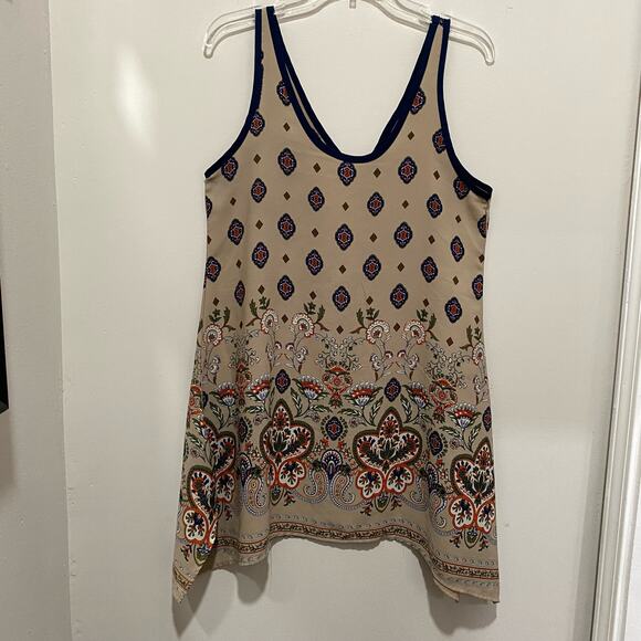 SUGAR FREE Top SIZE SMALL Bohemian Style Print Sleeveless V-Neck Loose Fit - Picture 2 of 6